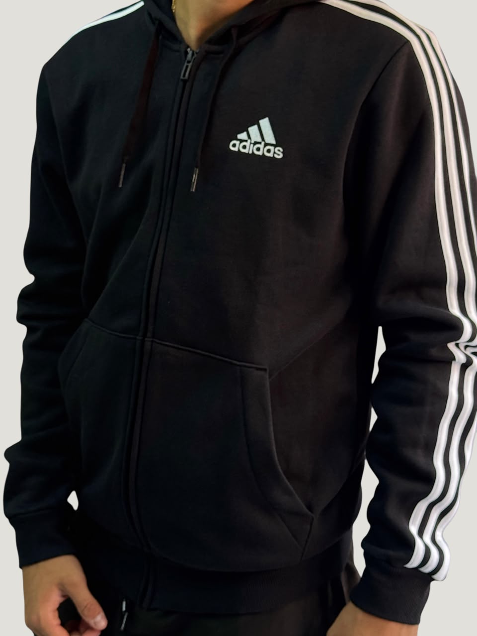 Sudadera Adidas Essentials - Image 2